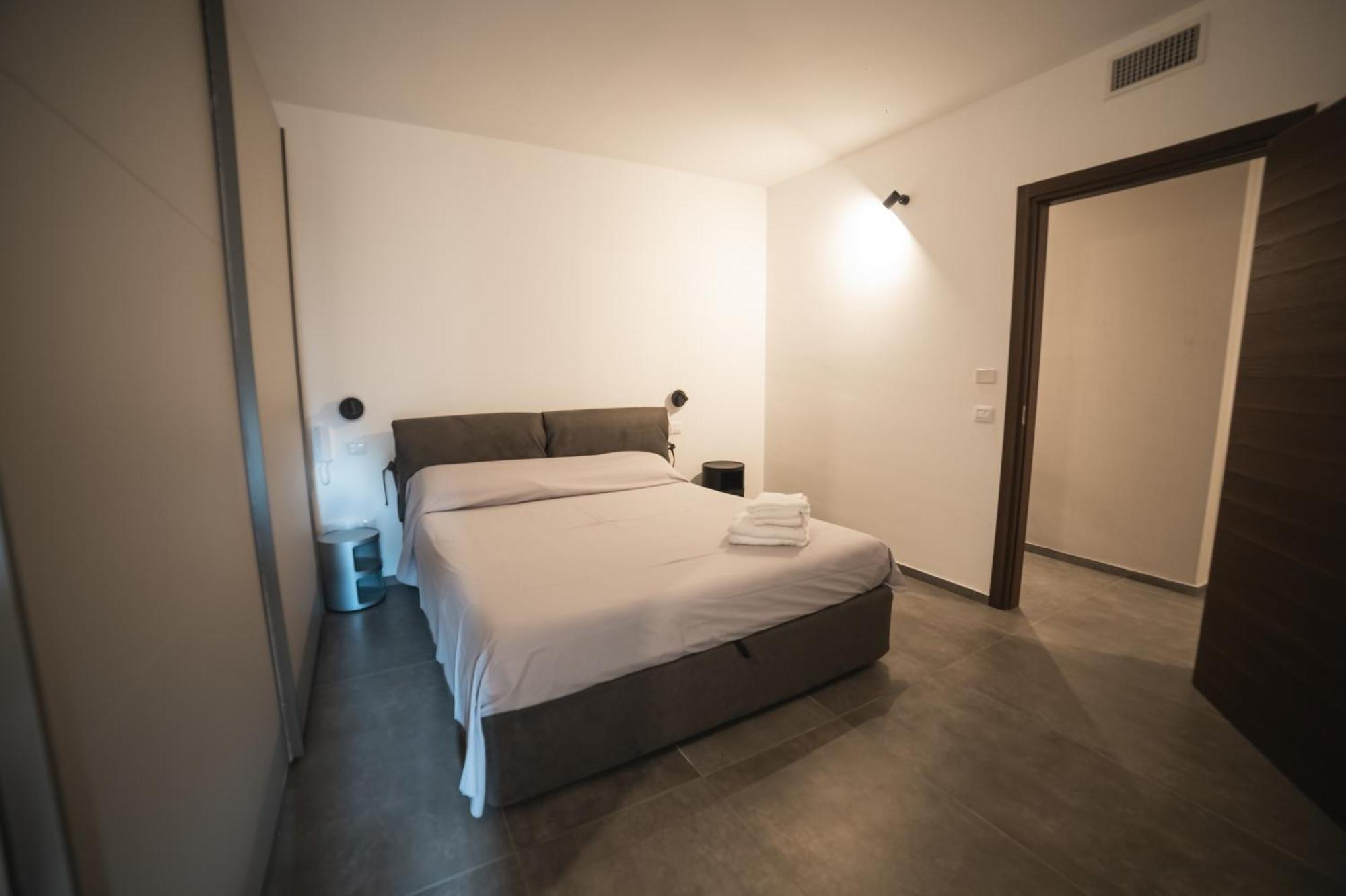 Suite Piazza Mazzini 90 Mq 5 Lecce Buitenkant foto